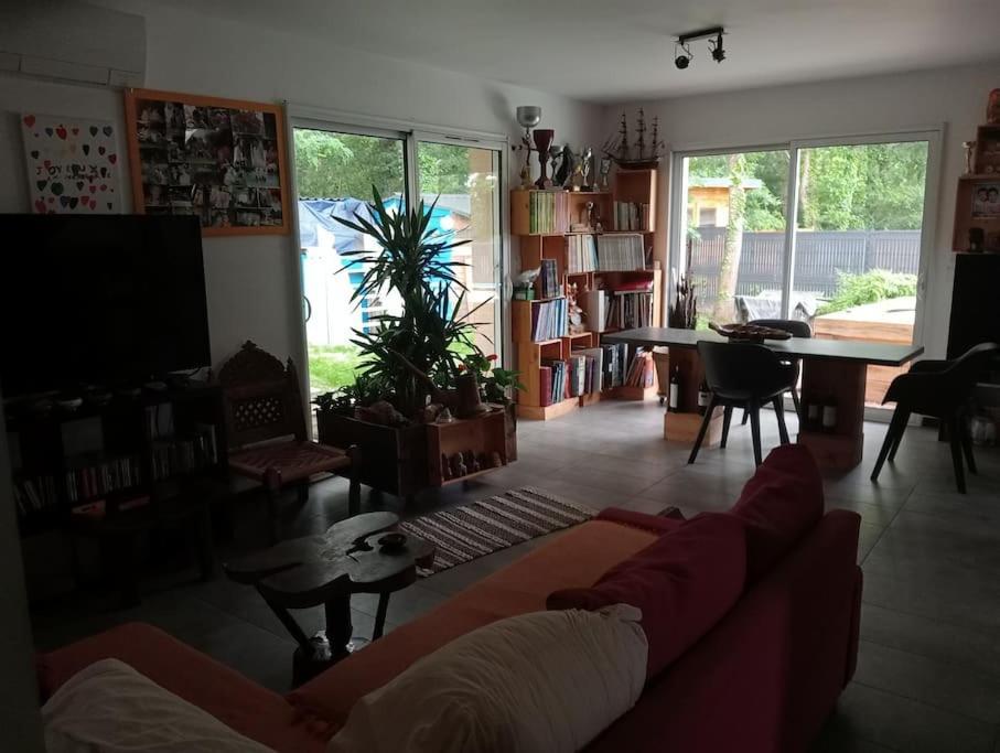 סאל Maison 70M2 Calme Vue Sur Foret מראה חיצוני תמונה